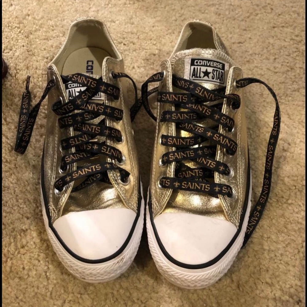Gold metallic Converse Chucks